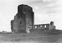 Liw - Zamek w Liwie na zdjciu Henryka Poddbskiego z okresu midzywojennego