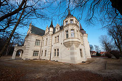 Zamek w Jelczu-Laskowicach